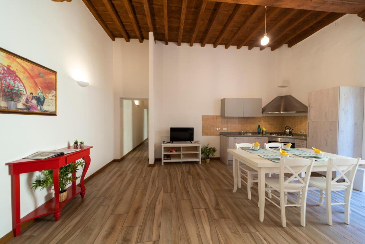 Апартаменты Residenza Santa Croce Флоренция Экстерьер фото