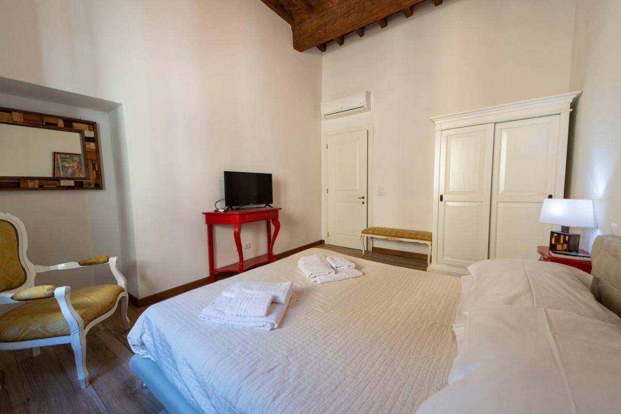 Апартаменты Residenza Santa Croce Флоренция Экстерьер фото